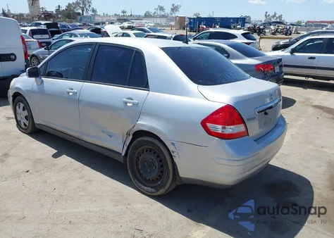 2010 Nissan Versa 1.8S z USA, uszkodzony, nr VIN 3N1BC1AP4AL423205